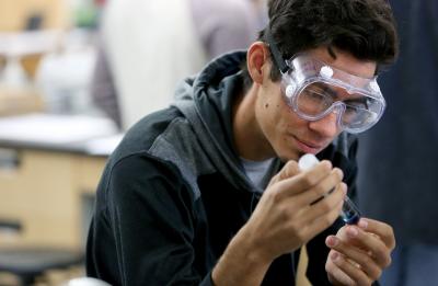UW-Stout students in a Chemistry of Materials course.